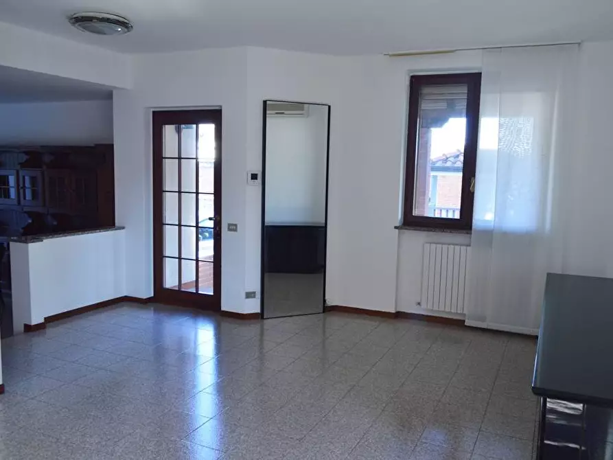 Immagine 34 di Villa in vendita  a Paderno Dugnano