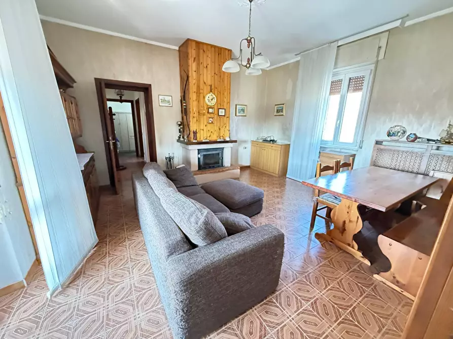 Immagine 5 di Casa semindipendente in vendita  a Vanzaghello