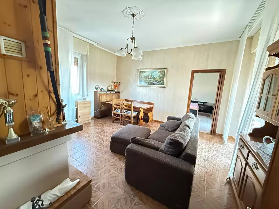 Immagine 6 di Casa semindipendente in vendita  a Vanzaghello