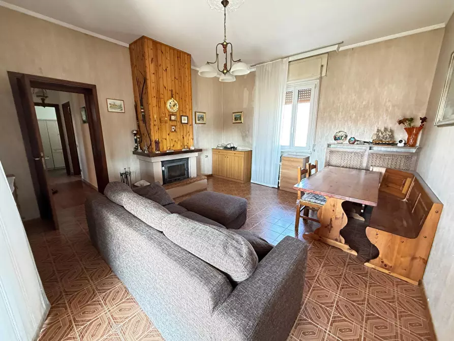 Immagine 8 di Casa semindipendente in vendita  a Vanzaghello