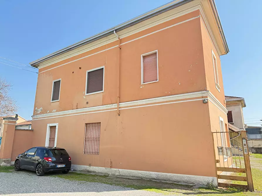 Immagine 11 di Casa semindipendente in vendita  a Vanzaghello