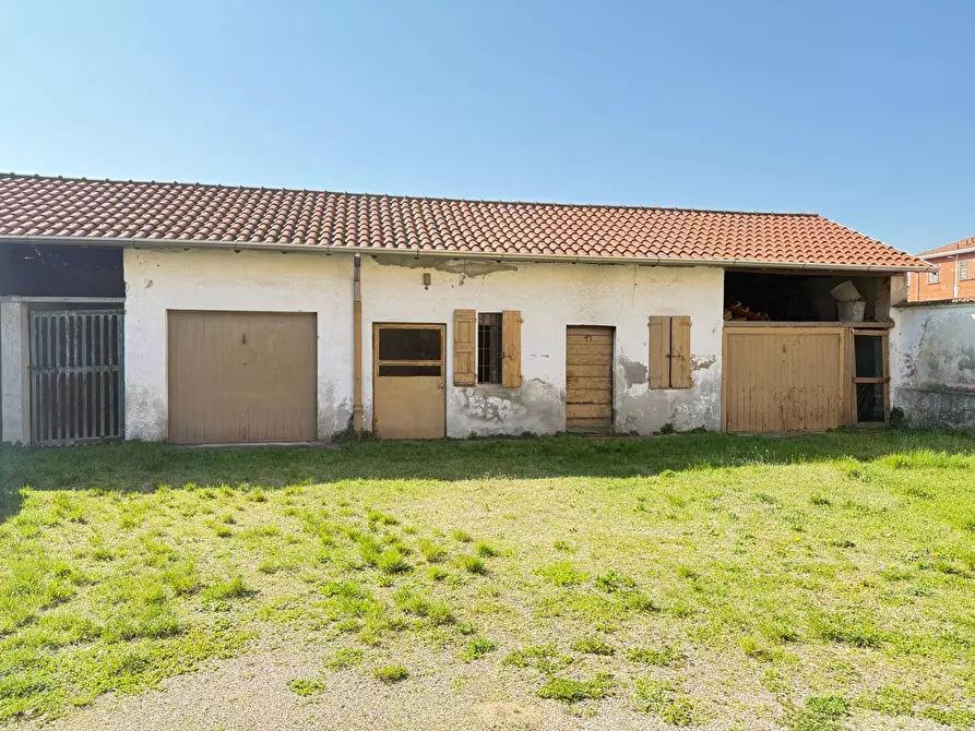 Immagine 25 di Casa semindipendente in vendita  a Vanzaghello