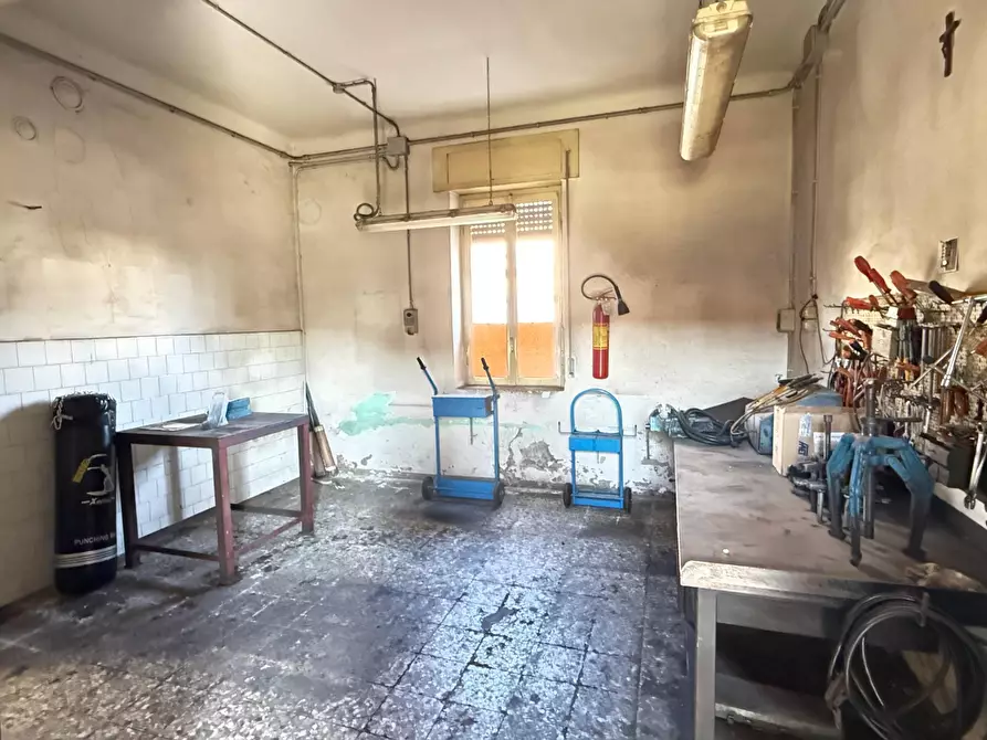 Immagine 27 di Casa semindipendente in vendita  a Vanzaghello