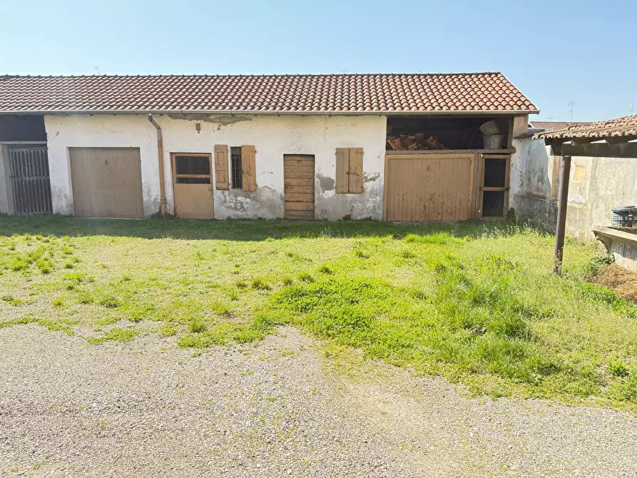 Immagine 29 di Casa semindipendente in vendita  a Vanzaghello