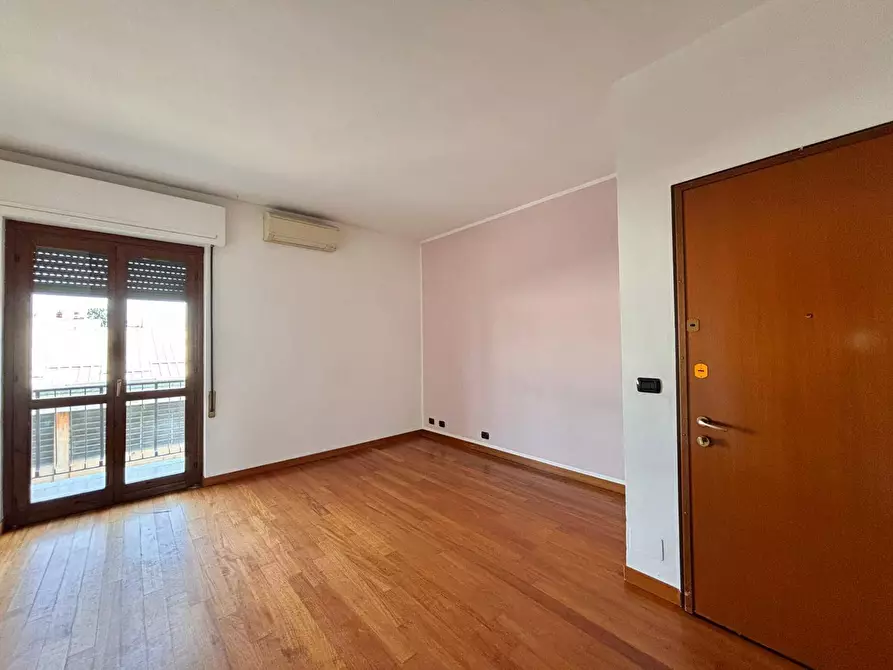 Immagine 26 di Appartamento in vendita  in Via Padova a Nova Milanese