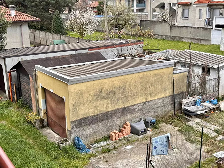 Immagine 49 di Appartamento in vendita  in Via Carroccio 8 a Limbiate