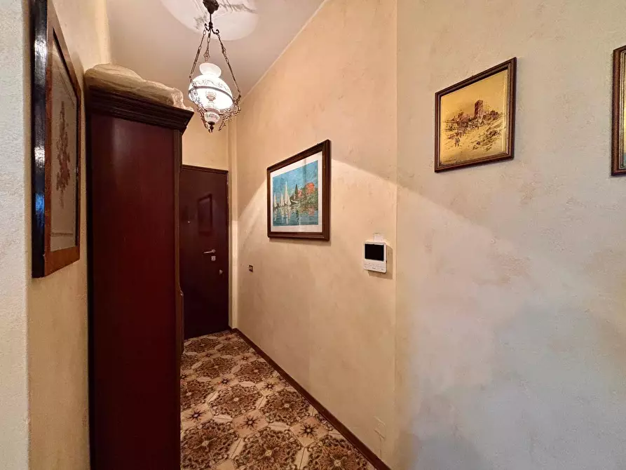 Immagine 8 di Appartamento in vendita  in via Gramsci a Nova Milanese