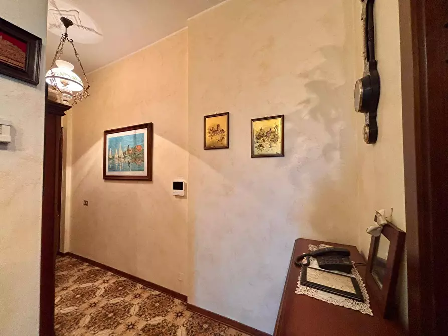 Immagine 9 di Appartamento in vendita  in via Gramsci a Nova Milanese