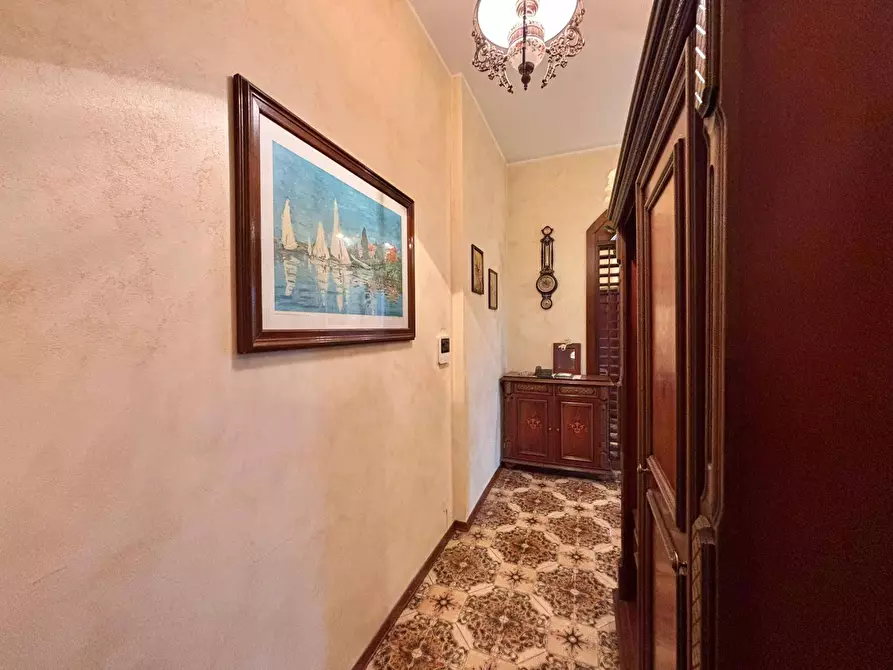 Immagine 10 di Appartamento in vendita  in via Gramsci a Nova Milanese