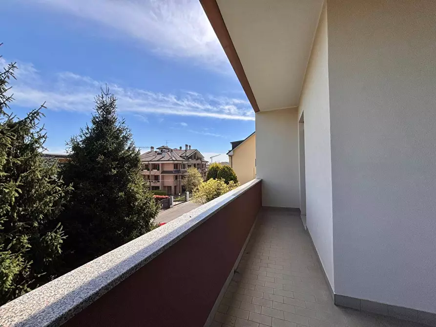 Immagine 11 di Appartamento in vendita  in via Gramsci a Nova Milanese