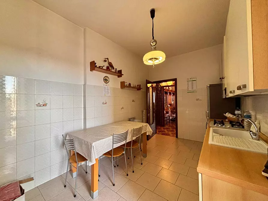 Immagine 18 di Appartamento in vendita  in via Gramsci a Nova Milanese