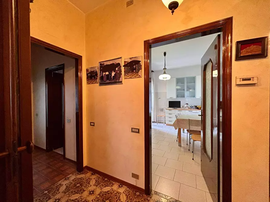 Immagine 33 di Appartamento in vendita  in via Gramsci a Nova Milanese