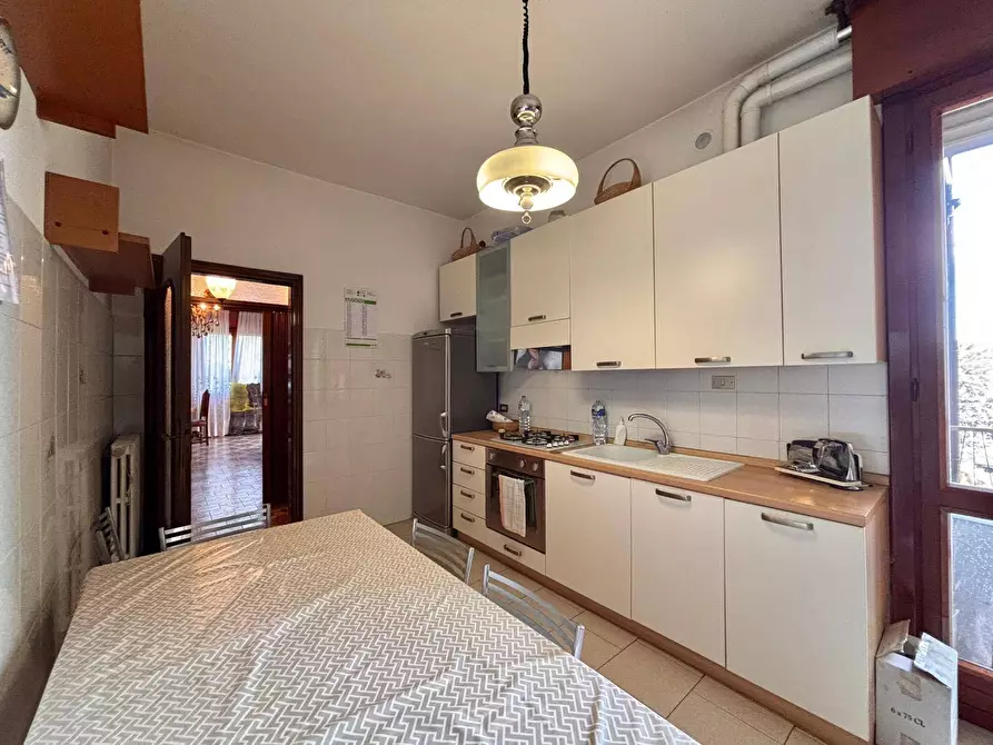 Immagine 34 di Appartamento in vendita  in via Gramsci a Nova Milanese