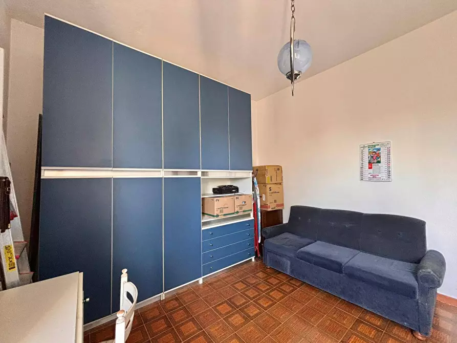 Immagine 42 di Appartamento in vendita  in via Gramsci a Nova Milanese