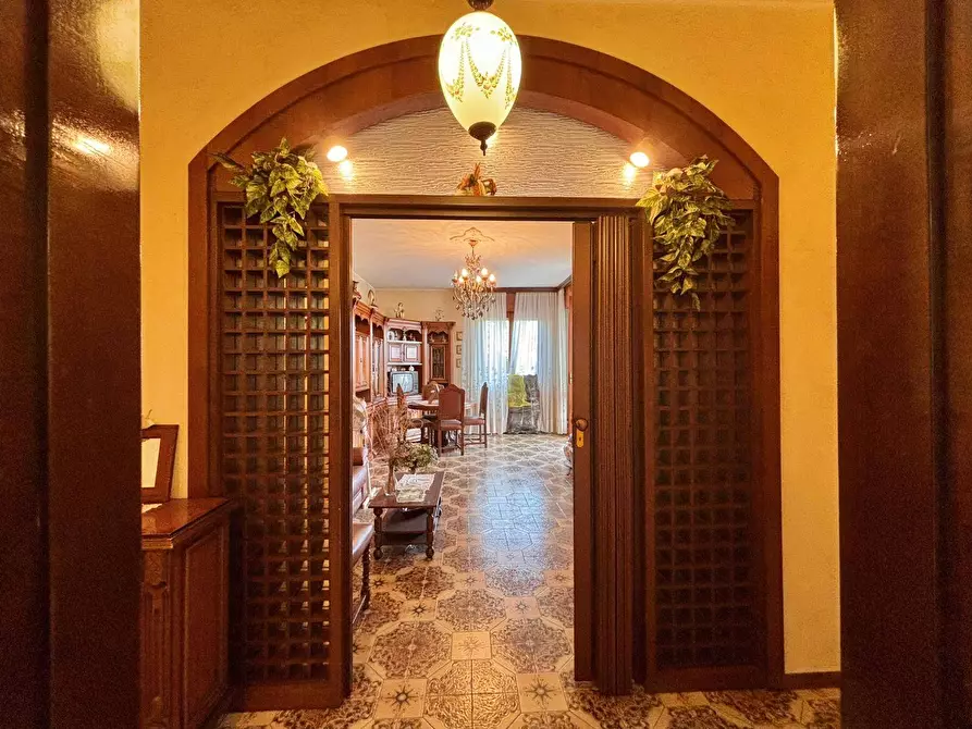 Immagine 45 di Appartamento in vendita  in via Gramsci a Nova Milanese