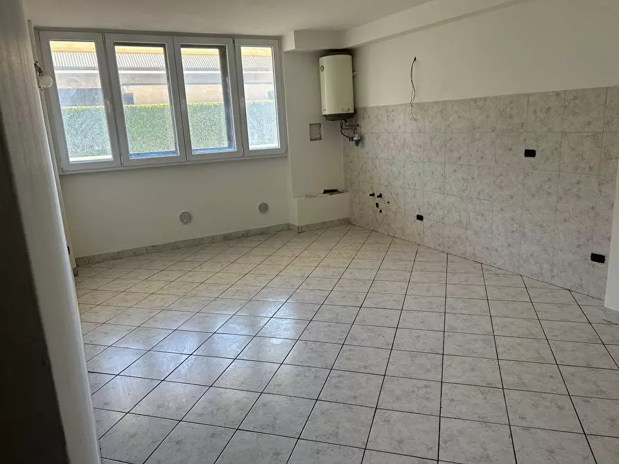 Immagine 10 di Appartamento in vendita  in Via Don Mezzera a Nova Milanese
