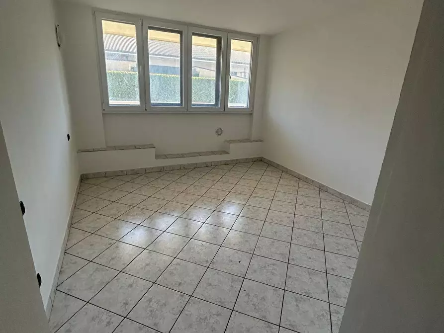 Immagine 12 di Appartamento in vendita  in Via Don Mezzera a Nova Milanese