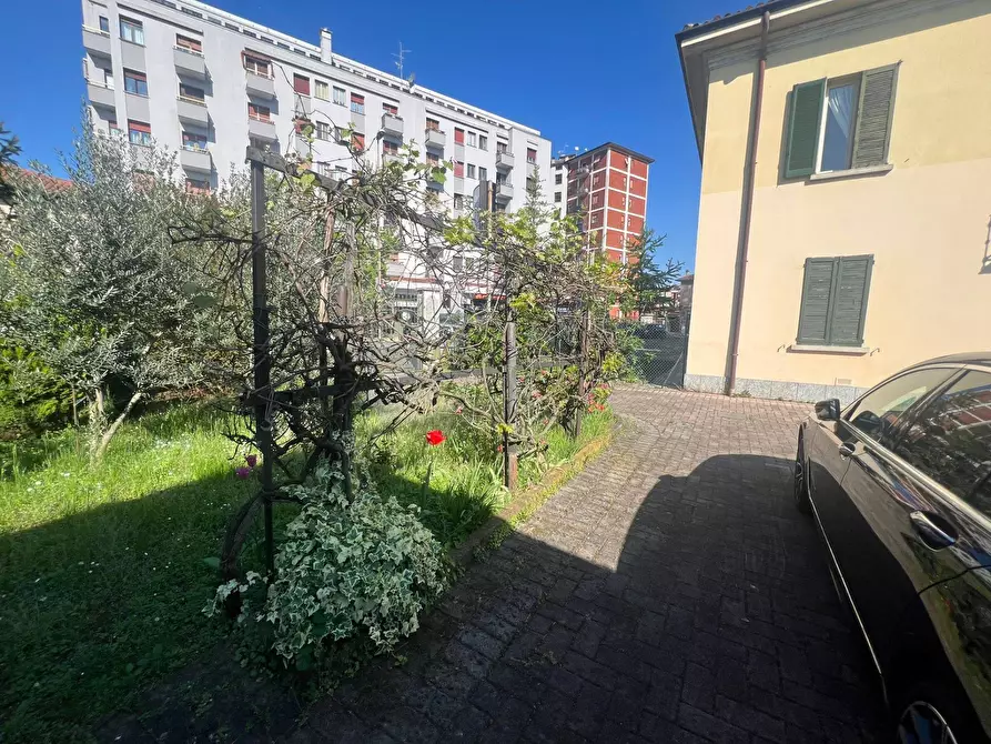 Immagine 10 di Casa indipendente in vendita  in Via Garibaldi a Nova Milanese