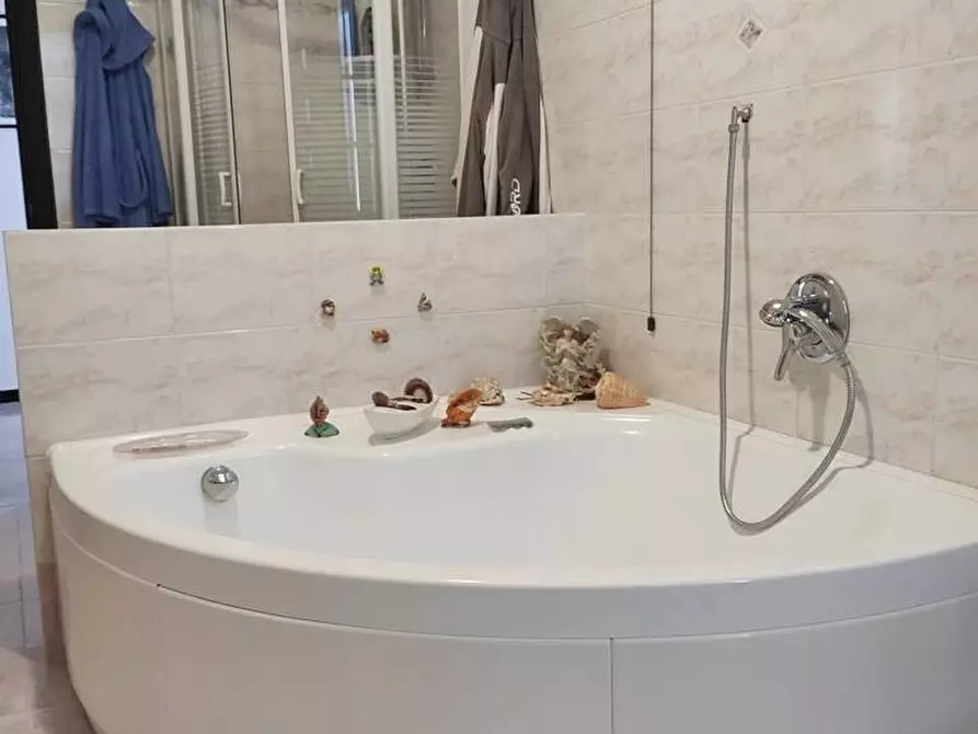 Immagine 8 di Appartamento in vendita  in Via Venezia 50 a Nova Milanese