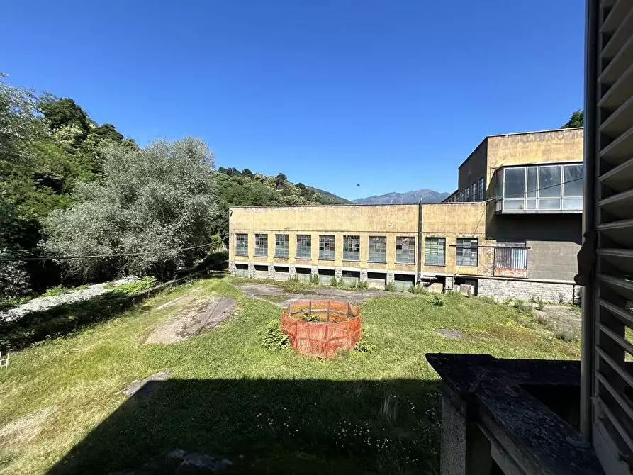 Immagine 23 di Palazzo in vendita  in Frazione Donno 8 a Strona