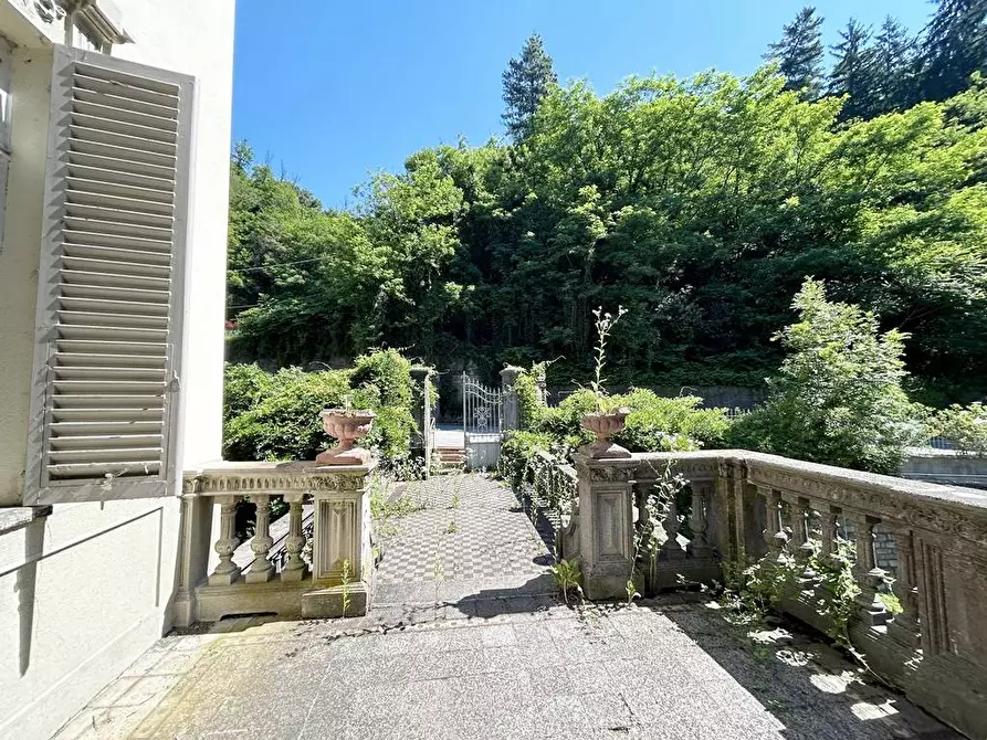 Immagine 33 di Palazzo in vendita  in Frazione Donno 8 a Strona