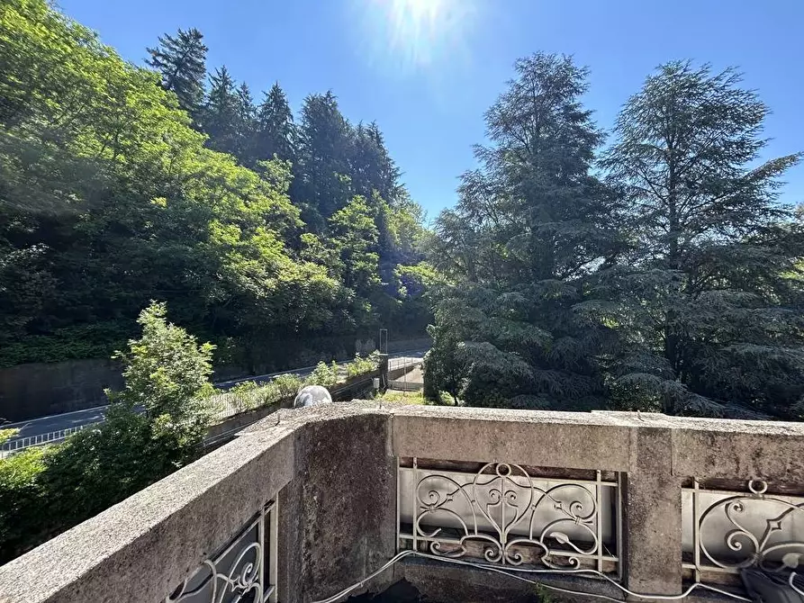 Immagine 37 di Palazzo in vendita  in Frazione Donno 8 a Strona