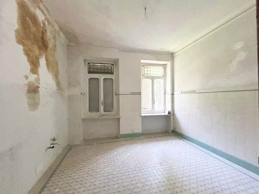 Immagine 48 di Palazzo in vendita  in Frazione Donno 8 a Strona