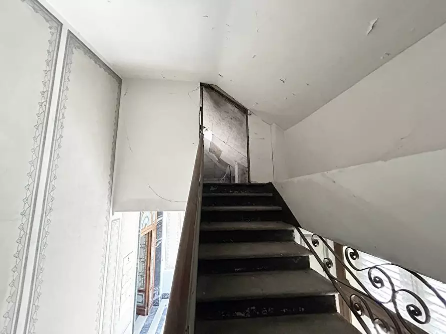 Immagine 62 di Palazzo in vendita  in Frazione Donno 8 a Strona