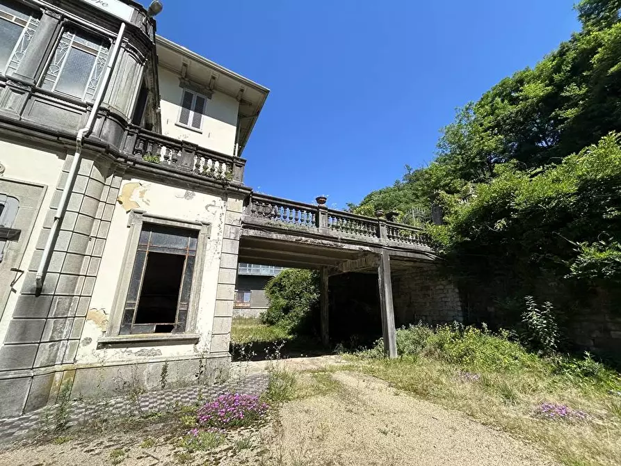 Immagine 93 di Palazzo in vendita  in Frazione Donno 8 a Strona