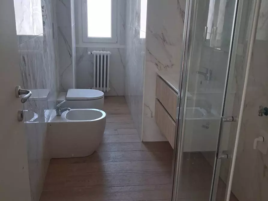 Immagine 5 di Appartamento in vendita  in Via Monte Aprica a Baranzate