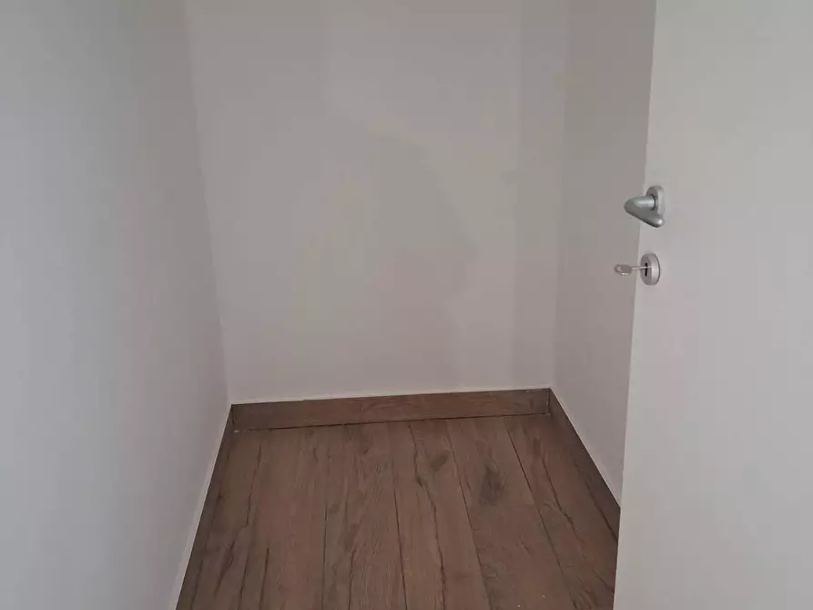 Immagine 9 di Appartamento in vendita  in Via Monte Aprica a Baranzate