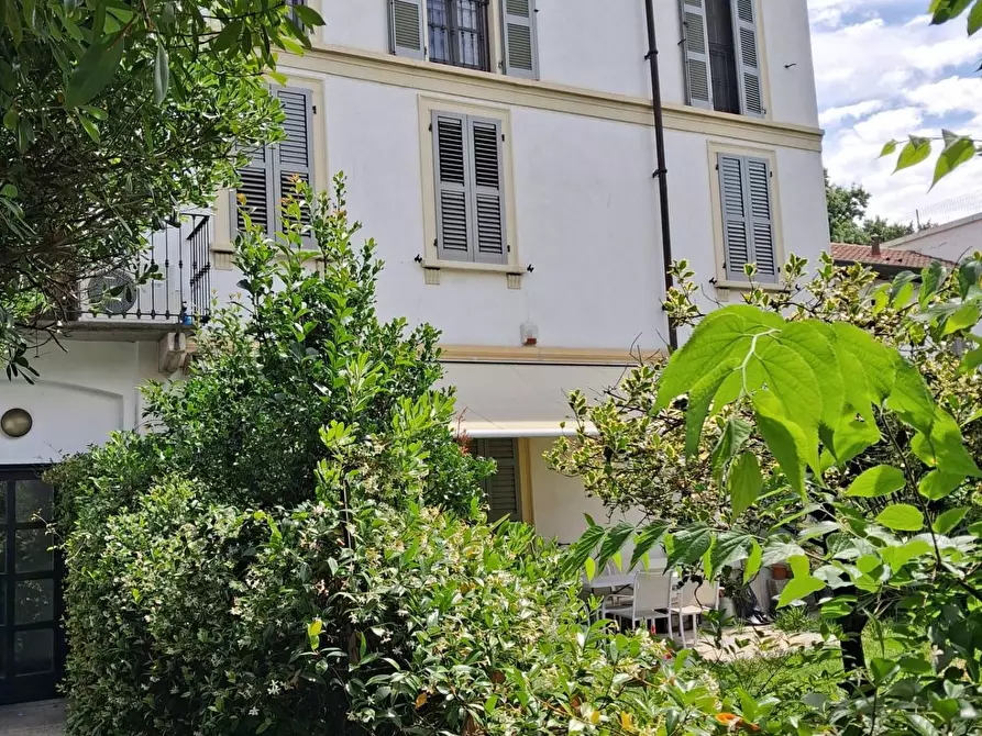 Immagine 1 di Appartamento in vendita  in Viale Cesare Battisti a Monza