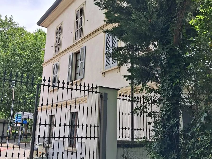 Immagine 23 di Appartamento in vendita  in Viale Cesare Battisti a Monza