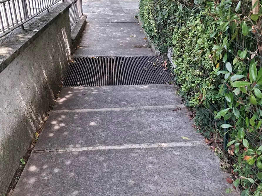 Immagine 26 di Appartamento in vendita  in Viale Cesare Battisti a Monza