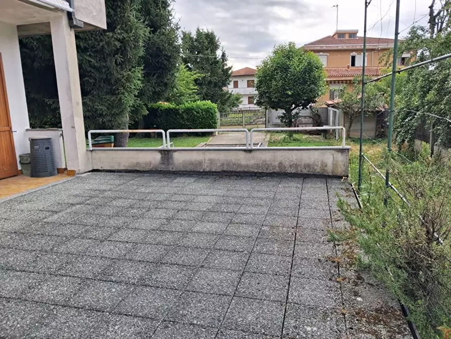 Immagine 8 di Casa semindipendente in vendita  in Via Pordenone 21 a Seveso