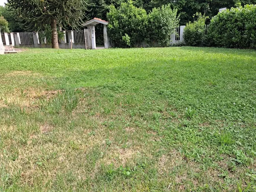 Immagine 14 di Casa semindipendente in vendita  in Via Pordenone 21 a Seveso