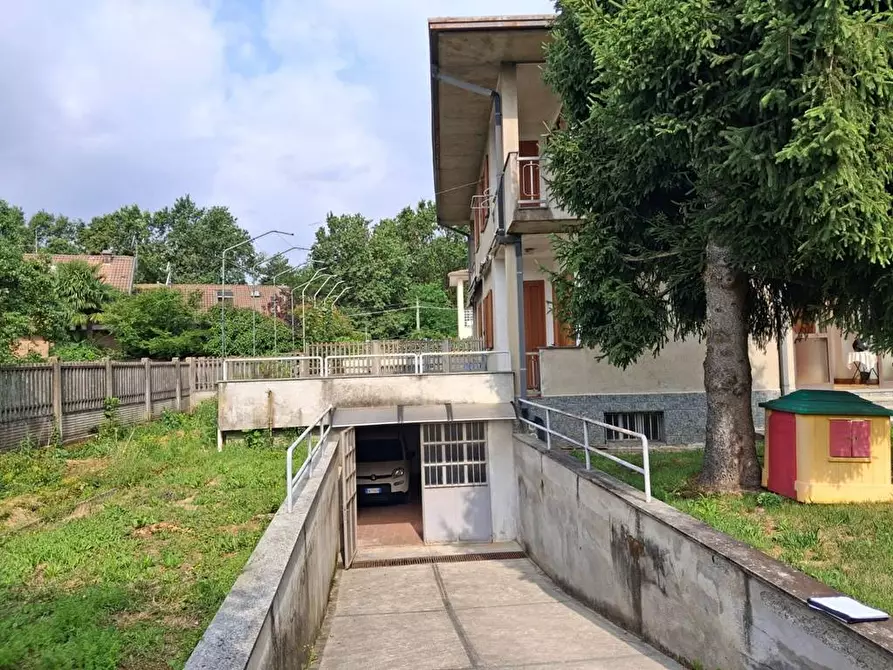 Immagine 15 di Casa semindipendente in vendita  in Via Pordenone 21 a Seveso
