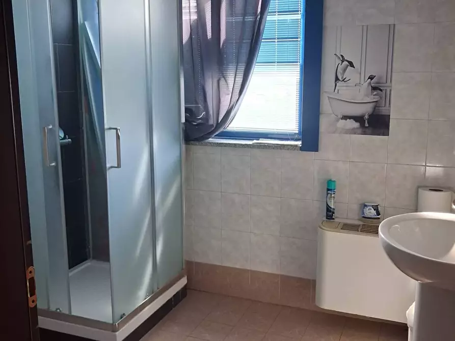 Immagine 12 di Ufficio in affitto  in del Guado a Desio