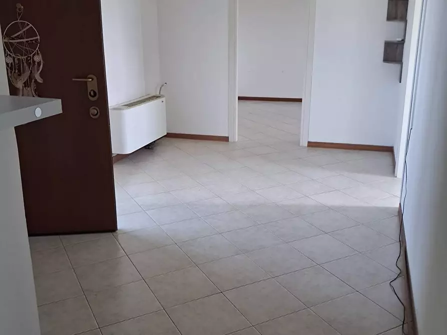 Immagine 14 di Ufficio in affitto  in del Guado a Desio