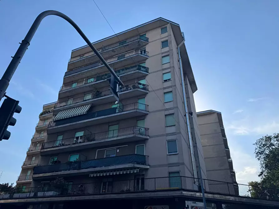 Immagine 10 di Appartamento in vendita  in Via Carducci a Lissone
