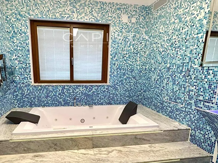 Immagine 21 di Villa in vendita  a Fossacesia