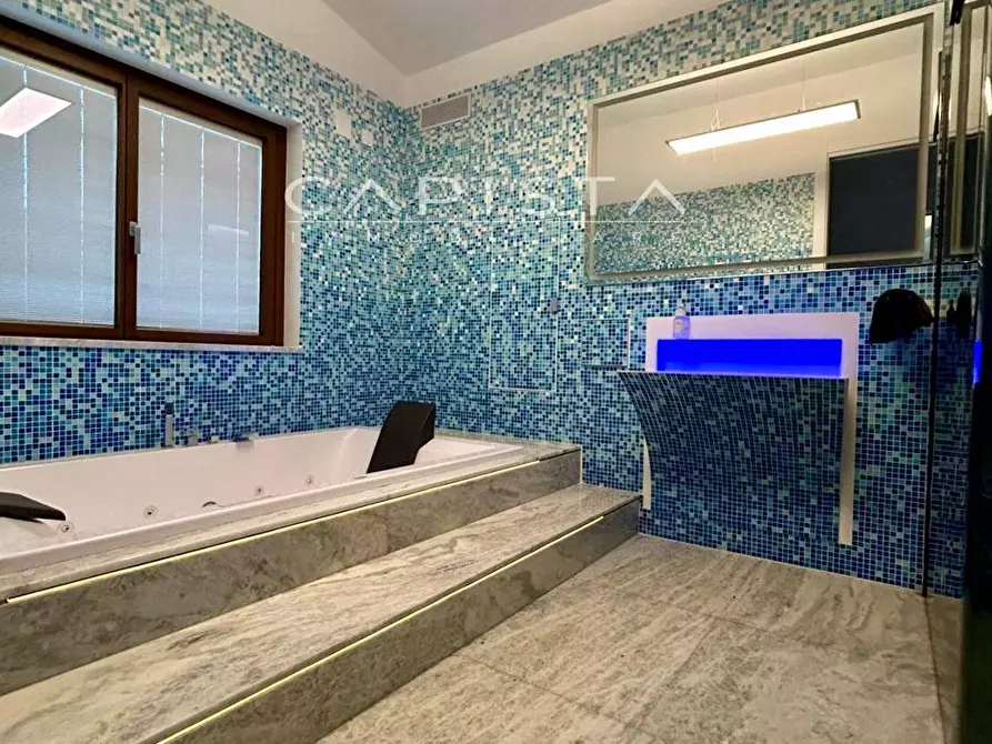 Immagine 19 di Villa in vendita  a Fossacesia