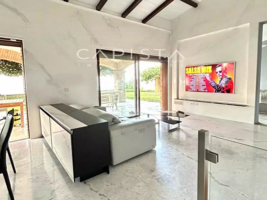 Immagine 12 di Villa in vendita  a Fossacesia