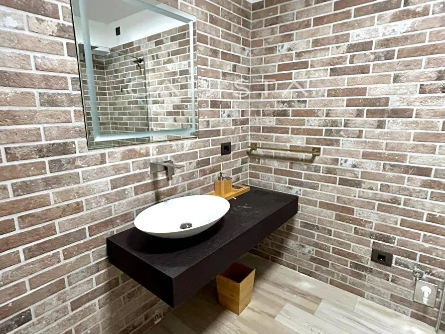 Immagine 8 di Villa in vendita  a Fossacesia