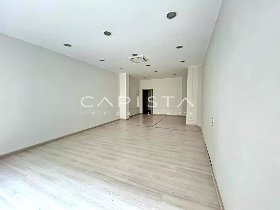 Immagine 1 di Locale commerciale in affitto  in Corso Vittorio Emanuele II a Ortona