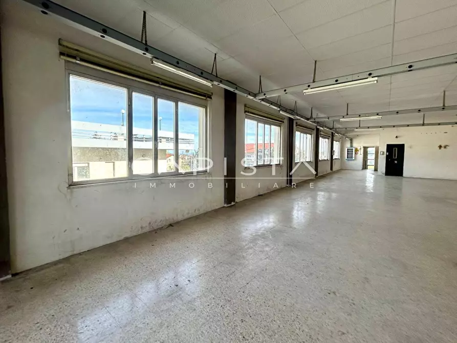 Immagine 3 di Locale commerciale in affitto  in Via civiltà del lavoro a Ortona