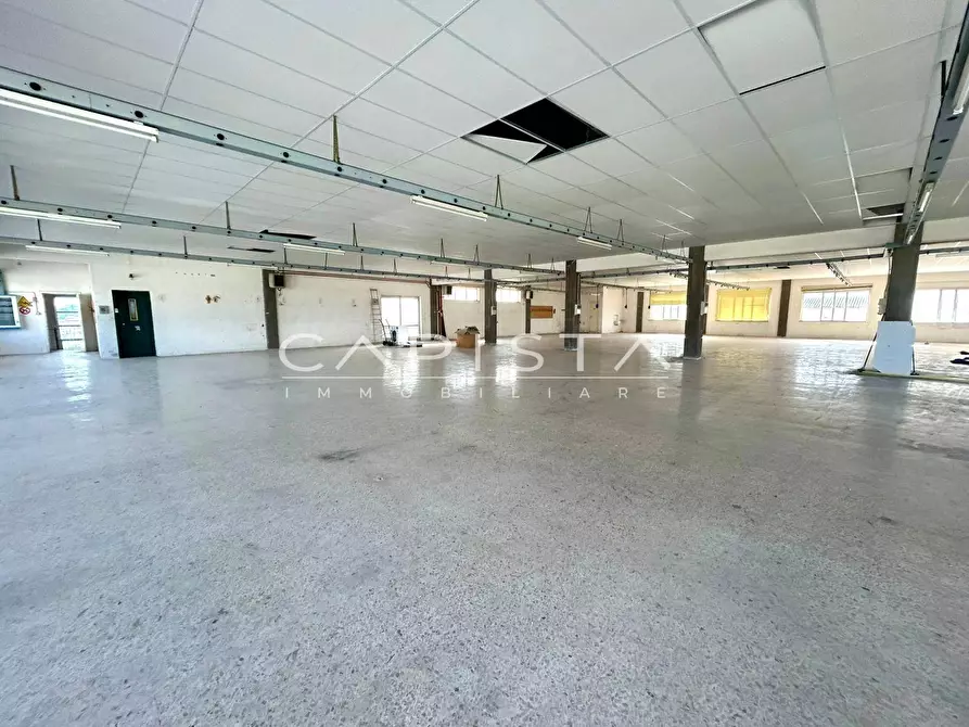 Immagine 2 di Locale commerciale in affitto  in Via civiltà del lavoro a Ortona