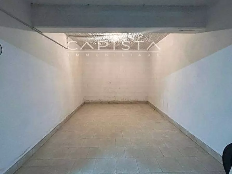 Immagine 2 di Box auto in affitto  in Via giro degli uliveti a Ortona