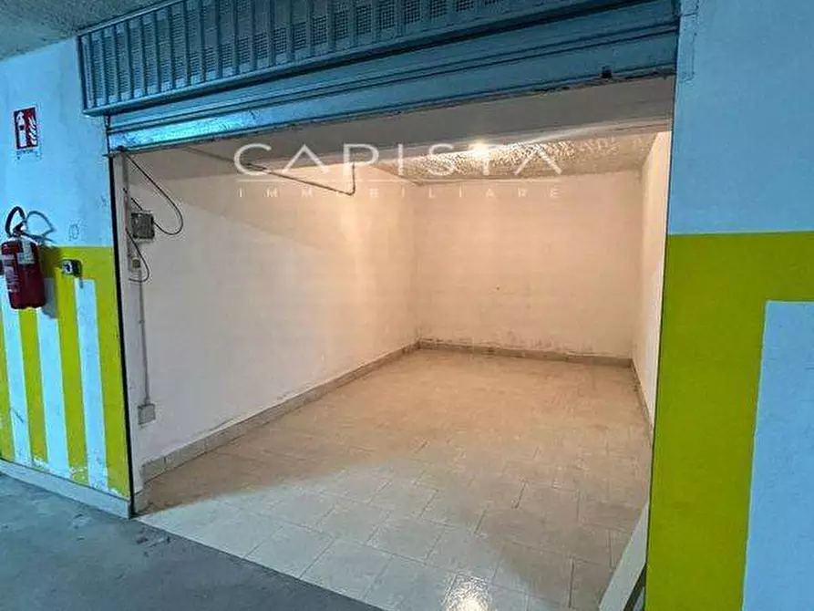 Immagine 3 di Box auto in affitto  in Via giro degli uliveti a Ortona