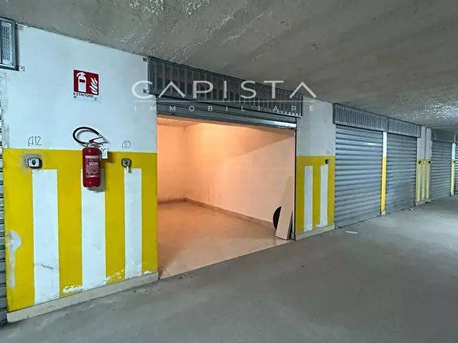 Immagine 1 di Box auto in affitto  in Via giro degli uliveti a Ortona